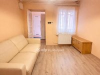 Eladó családi ház, Pécsett 91 M Ft, 3 szobás
