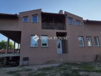 Eladó családi ház, Monoron 164.9 M Ft, 5 szobás