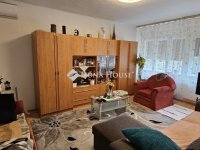 Eladó családi ház, Pécsett 64.99 M Ft, 3 szobás