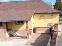 Eladó családi ház, Sóskúton, Hegy utcában 160 M Ft, 4 szobás