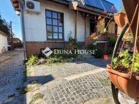 Eladó családi ház, Vecsésen 149.9 M Ft, 5 szobás