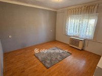 Eladó családi ház, Sirokban 26.9 M Ft, 2 szobás