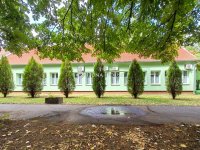 Eladó ipari ingatlan, Mezőkovácsházán, Hősök terén 65 M Ft