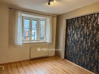 Eladó téglalakás, Egerben 84.9 M Ft, 4 szobás