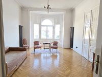 Eladó téglalakás, VI. kerületben 118.9 M Ft, 2 szobás