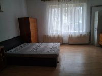 Kiadó téglalakás, albérlet