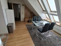 Kiadó téglalakás, albérlet, Pécsett 180 E Ft / hó, 2 szobás