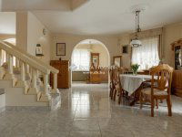 Eladó családi ház, Debrecenben 365 M Ft, 5 szobás