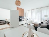 Eladó panellakás, Pécsett 59.99 M Ft, 3 szobás