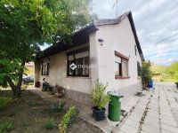 Eladó családi ház, Vecsésen 73 M Ft, 5 szobás