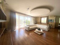 Eladó családi ház, II. kerületben 282.968 M Ft, 6 szobás