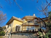 Eladó családi ház, Budakeszin 244 M Ft, 4 szobás