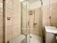 Eladó panellakás, III. kerületben 69.9 M Ft, 2 szobás