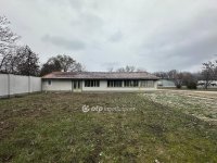 Eladó családi ház, Szentesen 269 M Ft, 3+2 szobás