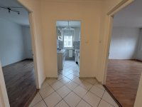 Eladó panellakás, Veszprémben 42.5 M Ft, 2 szobás