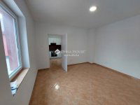 Eladó családi ház, Kecskeméten 85 M Ft, 8 szobás