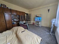 Eladó családi ház, Komlón 29.9 M Ft, 3 szobás