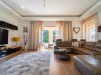 Eladó családi ház, Siófokon 375 M Ft, 6 szobás