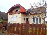 Eladó családi ház, Tápiószecsőn 82.9 M Ft, 4 szobás