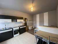 Eladó téglalakás, Komlón 28.9 M Ft, 2 szobás