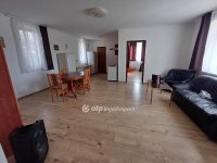 Eladó családi ház, Nyíregyházán 75 M Ft, 5 szobás