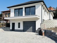 Eladó családi ház, Szentendrén 209.9 M Ft, 5 szobás