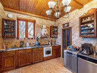 Eladó családi ház, Budajenőn 950 M Ft, 5 szobás