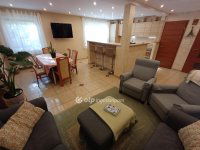 Eladó családi ház, Csongrádon 77 M Ft, 5+4 szobás