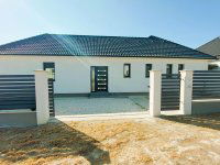 Eladó családi ház