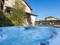 Eladó ikerház, Nagytarcsán 126 M Ft, 4 szobás