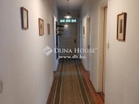 Eladó családi ház, Dunabogdányban 170 M Ft, 6+3 szobás