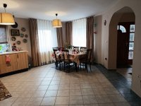 Eladó családi ház, Érden 124.9 M Ft, 4+2 szobás