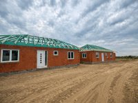 Eladó ikerház, Csörögön 90.8 M Ft, 3+1 szobás