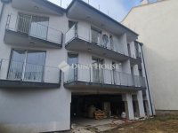 Eladó családi ház, XV. kerületben 800 M Ft, 11 szobás