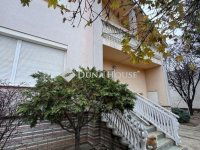 Eladó családi ház, Vecsésen 159 M Ft, 5 szobás