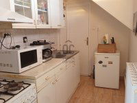 Eladó családi ház, Tatán 95 M Ft, 5 szobás