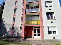 Eladó téglalakás, Kaposváron 33.5 M Ft, 1+1 szobás