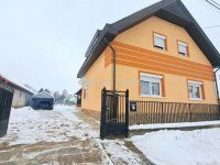 Eladó családi ház, Őrbottyánban 124.9 M Ft, 7 szobás