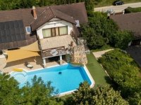 Eladó családi ház, Délegyházán 650 M Ft, 13 szobás
