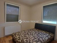 Kiadó téglalakás, albérlet, Pécsett 180 E Ft / hó, 3 szobás