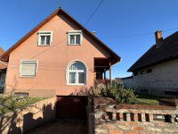 Eladó családi ház