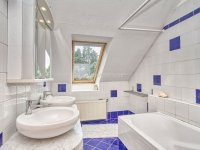 Eladó családi ház, Törökbálinton 365 M Ft, 9 szobás