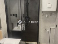 Eladó panellakás, Pécsett 64.99 M Ft, 3 szobás