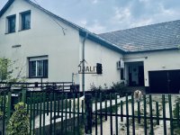 Eladó családi ház, Szigetszentmiklóson 120 M Ft, 6+1 szobás