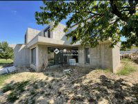 Eladó ikerház, Törökbálinton 760 M Ft, 8 szobás