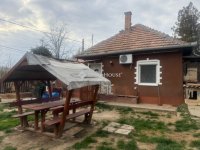 Eladó családi ház, Úrin 42.9 M Ft, 3 szobás