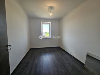 Eladó téglalakás, Mendén 79.9 M Ft, 4 szobás