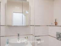 Eladó téglalakás, Balatonkenesén 125 M Ft, 3 szobás