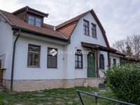Eladó családi ház, Leányfaluban 329 M Ft, 16 szobás