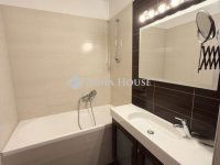 Eladó panellakás, Pécsett 54.9 M Ft, 3 szobás